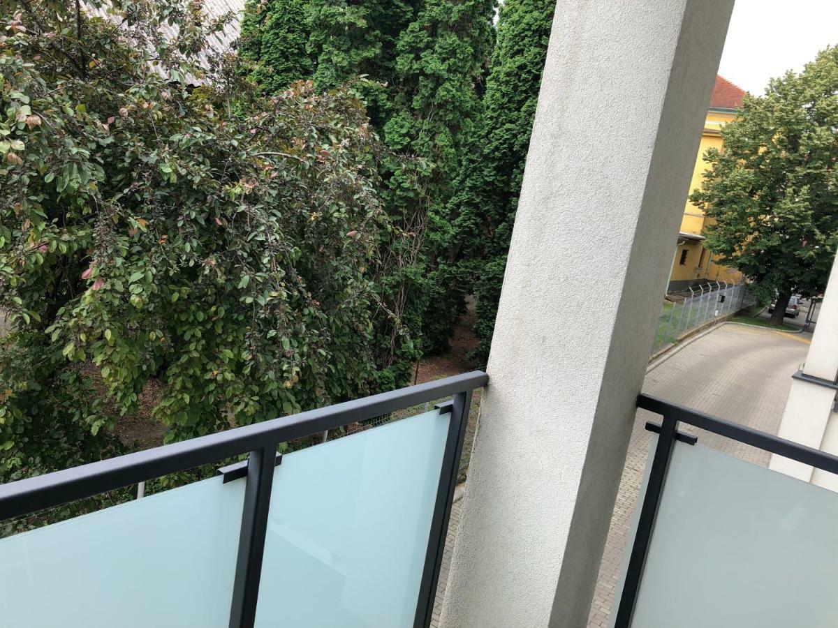 شقة Belle Casa 24 ديبريتْسين المظهر الخارجي الصورة
